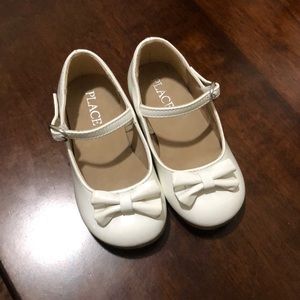 Children’s Place white dress shoes